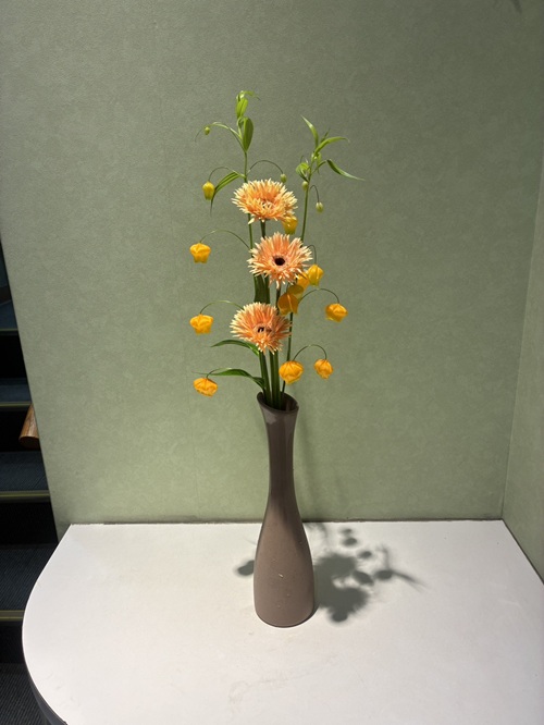 今週のアレンジ「弾けるような明るさ」